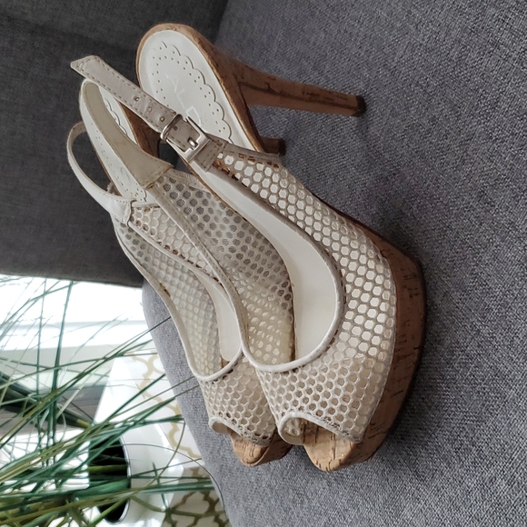 White lace Also high sandals - Picture 2 of 3